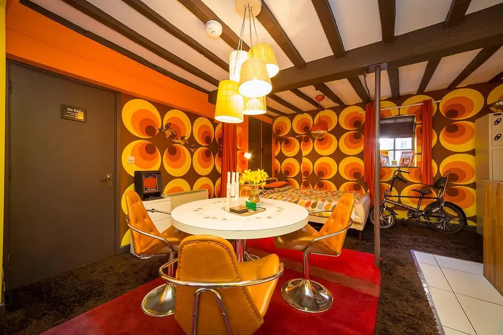 Trembling Madness Apartments York